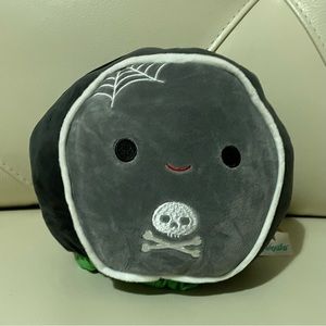 NWT 8in Alva the Coffin/Felice the Tombstone Flip-a-mallow Squishmallow